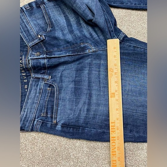 White House black market the everyday soft girlfriend jeans womens sz 10 blue - Picture 14 of 14